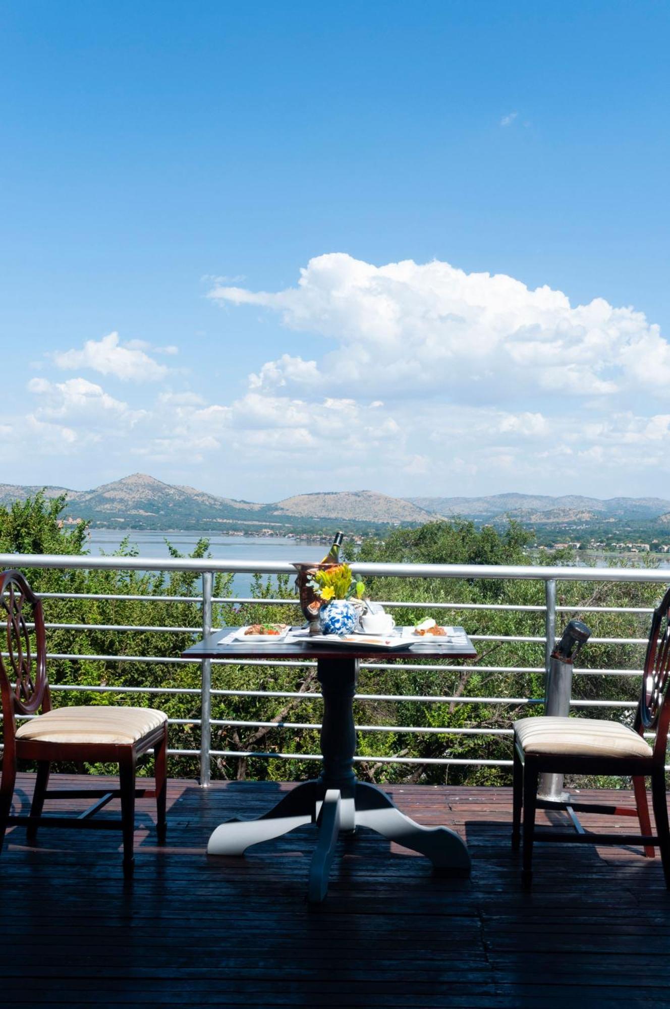 129Inharties Lodge And Spa Hartbeespoort Eksteriør bilde